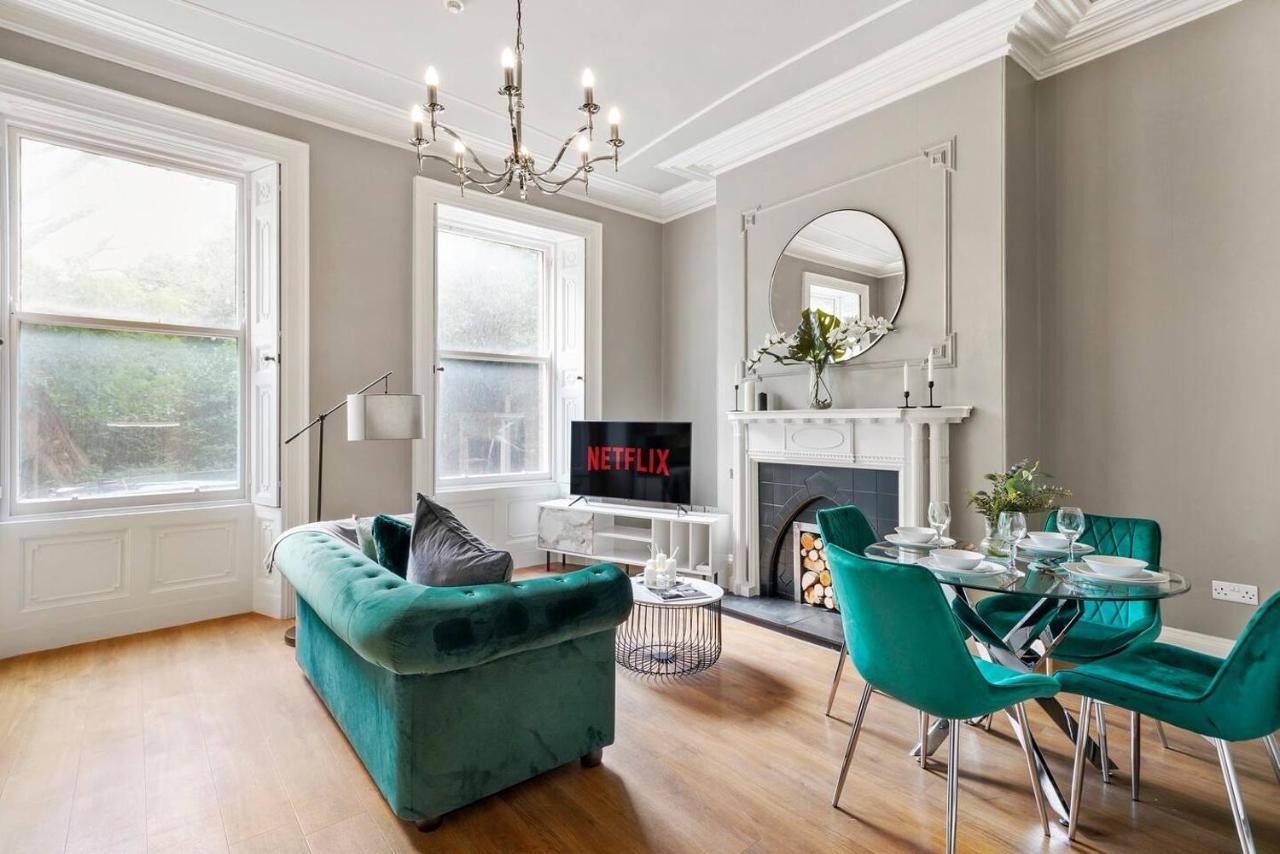 Lovely Central Wakefield Apartment - Parking ภายนอก รูปภาพ
