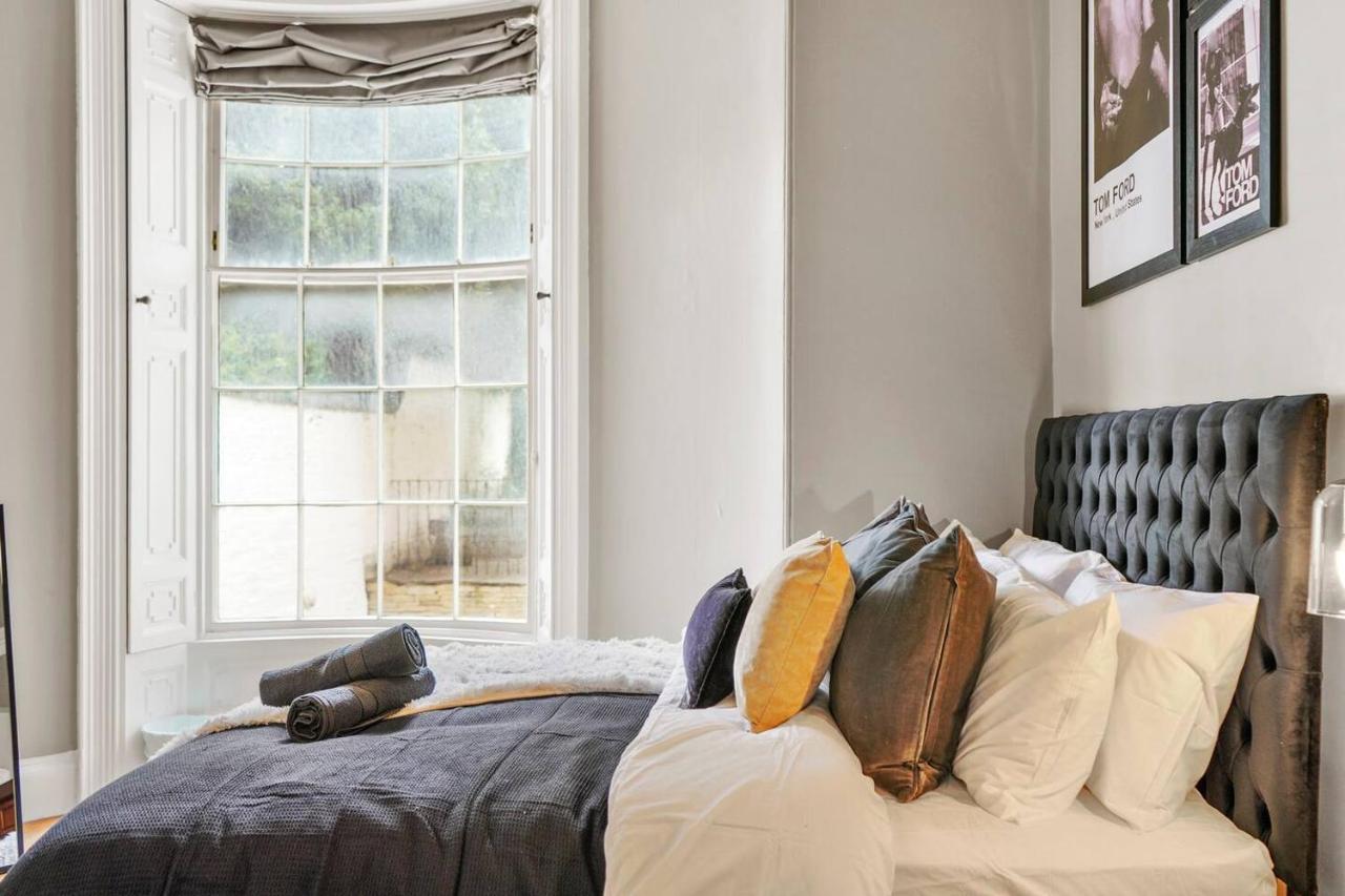 Lovely Central Wakefield Apartment - Parking ภายนอก รูปภาพ